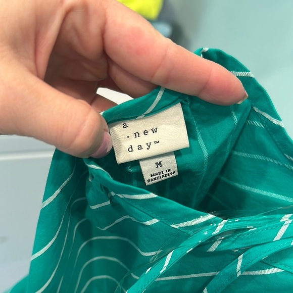 Green Striped Dress - Picture 5 of 6